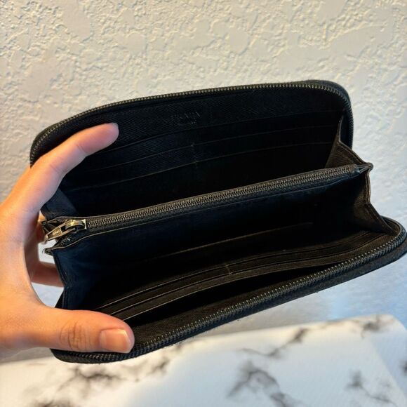 Prada Milano All Around Zip Long Wallet Black - Picture 5 of 14